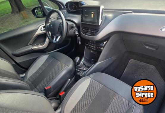 Autos - Peugeot 208 felline 2019 Nafta 120000Km - En Venta