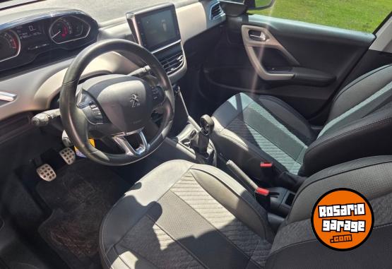 Autos - Peugeot 208 felline 2019 Nafta 120000Km - En Venta