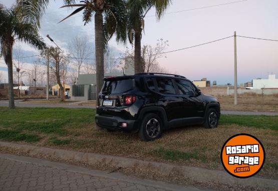 Camionetas - Jeep Renegade 2017 Nafta 210000Km - En Venta