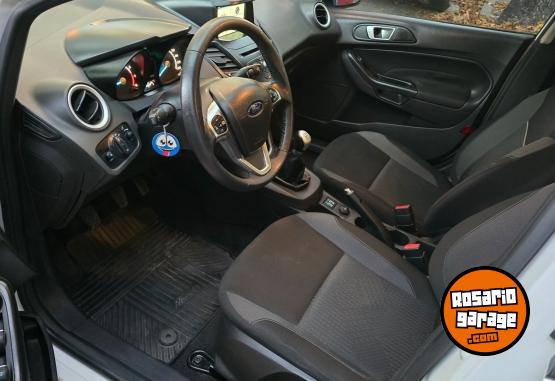 Autos - Ford Fiesta SE 2018 Nafta 104000Km - En Venta