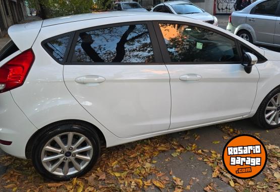 Autos - Ford Fiesta SE 2018 Nafta 104000Km - En Venta