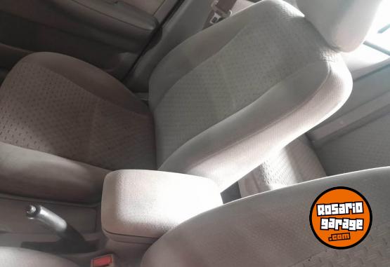 Autos - Toyota Corolla 2007 Nafta 247000Km - En Venta