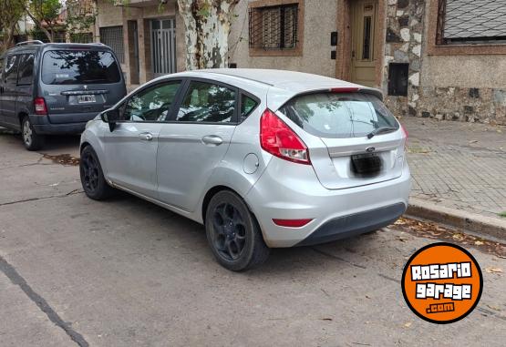 Autos - Ford Fiesta 2015 GNC 139000Km - En Venta