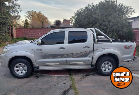 Camionetas - Toyota Hilux 3.0 sr 4 x 4 2010 Diesel 300000Km - En Venta