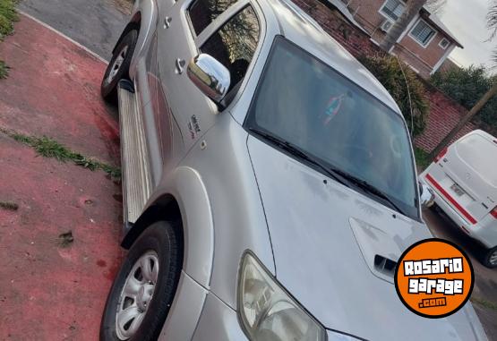 Camionetas - Toyota Hilux 3.0 sr 4 x 4 2010 Diesel 300000Km - En Venta