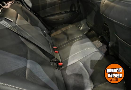 Autos - Toyota Corolla cross seg 2022 Nafta 69000Km - En Venta