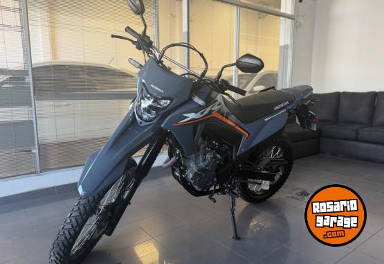 Motos - Honda XR 300 2025 Nafta 3600Km - En Venta