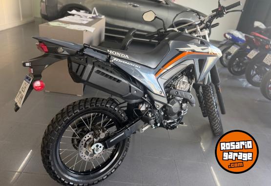 Motos - Honda XR 300 2025 Nafta 3600Km - En Venta