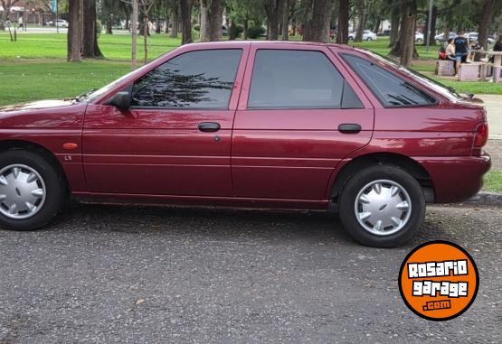 Autos - Ford Escort lx 1.6 2001 Nafta 121000Km - En Venta