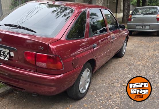 Autos - Ford Escort lx 1.6 2001 Nafta 121000Km - En Venta