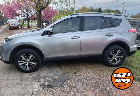 Camionetas - Toyota Rav4 2.0vx tope de gama 2019 Nafta 112000Km - En Venta