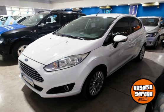 Autos - Ford Fiesta kinetic 5 P SE 2016 Nafta 110000Km - En Venta