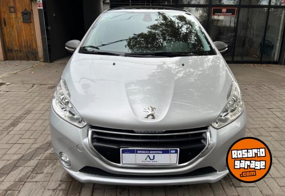 Autos - Peugeot 208 Feline 2014 Nafta 70000Km - En Venta