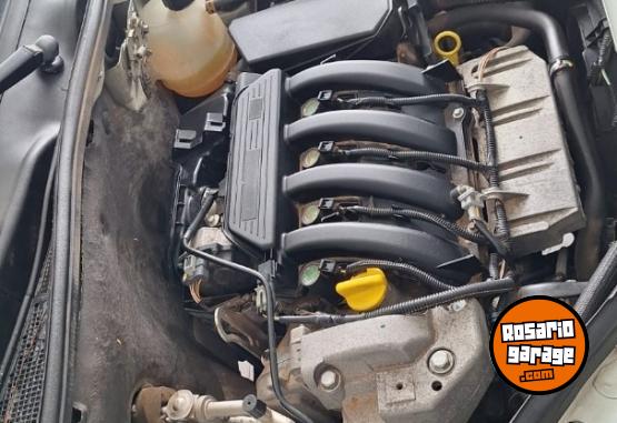 Utilitarios - Renault KANGOO FURGON 2015 Nafta 82000Km - En Venta