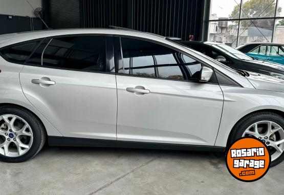 Autos - Ford FOCUS SE PLUS 2016 Nafta 114071Km - En Venta