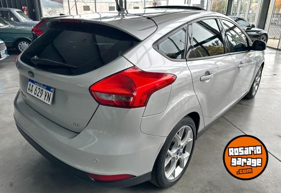 Autos - Ford FOCUS SE PLUS 2016 Nafta 114071Km - En Venta