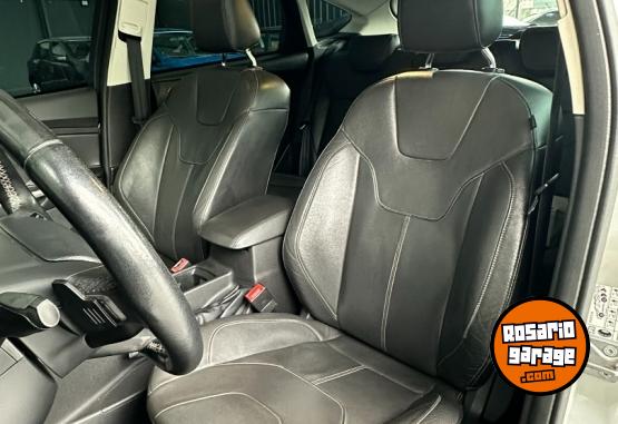 Autos - Ford FOCUS SE PLUS 2016 Nafta 114071Km - En Venta