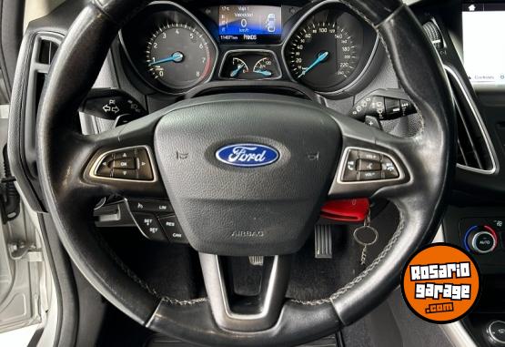 Autos - Ford FOCUS SE PLUS 2016 Nafta 114071Km - En Venta