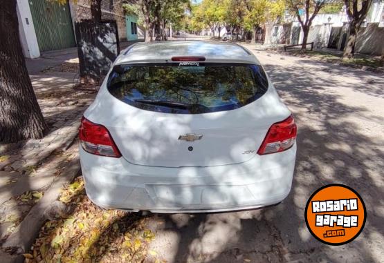 Autos - Chevrolet Onix joy 2019 Nafta 94000Km - En Venta