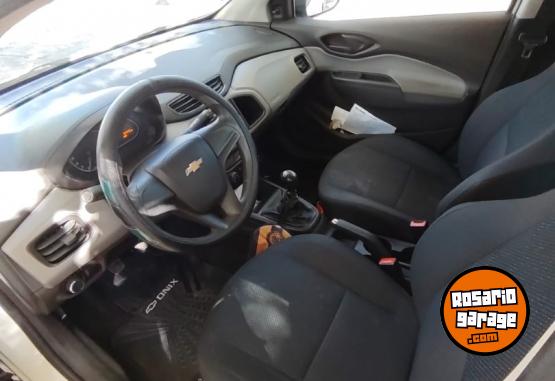 Autos - Chevrolet Onix joy 2019 Nafta 94000Km - En Venta