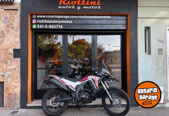 Motos - Gilera SMX 250 2024 Nafta 3450Km - En Venta