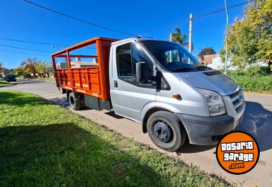 Camiones y Grúas - Se vende Excelente Ford transit - En Venta