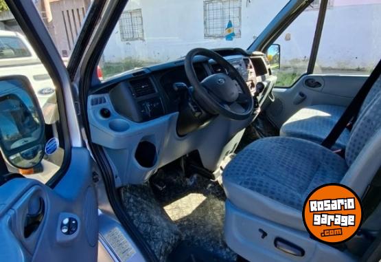 Camiones y Grúas - Se vende Excelente Ford transit - En Venta