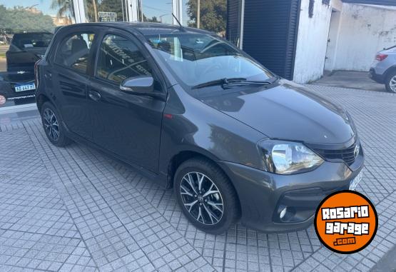 Autos - Toyota ETIOS XLS PACK 1.5 5P 2022 Nafta 27000Km - En Venta