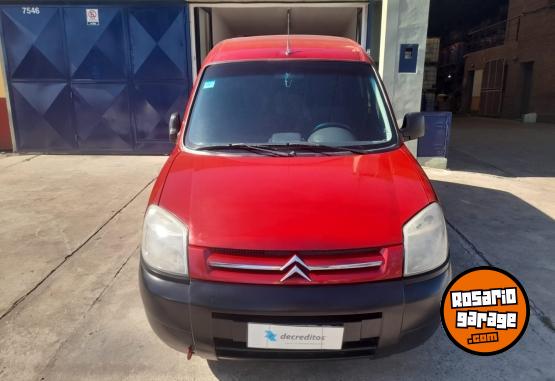 Utilitarios - Citroen Berlingo hdi kangoo partn 2011 Diesel 158000Km - En Venta