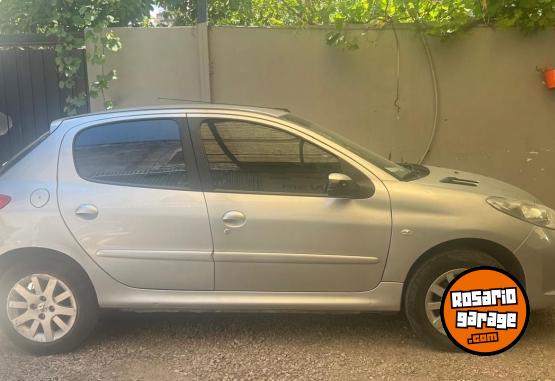Autos - Peugeot PEUGEOT 207 COMPACT 1.6 5 2010 Nafta 135938Km - En Venta