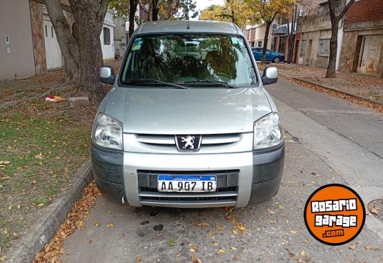 Utilitarios - Peugeot Partner Patagonica 2017 GNC 100000Km - En Venta