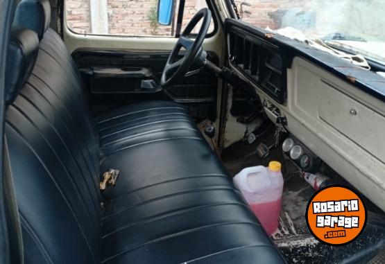 Camionetas - Ford Pickup f100 1983 GNC 60000Km - En Venta