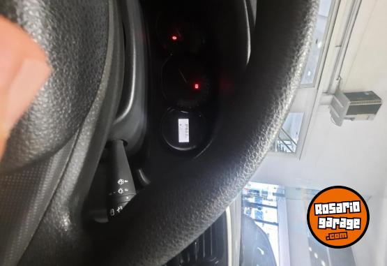 Autos - Renault Sandero Expression Pack 2015 Nafta 84000Km - En Venta