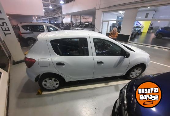 Autos - Renault Sandero Expression Pack 2015 Nafta 84000Km - En Venta