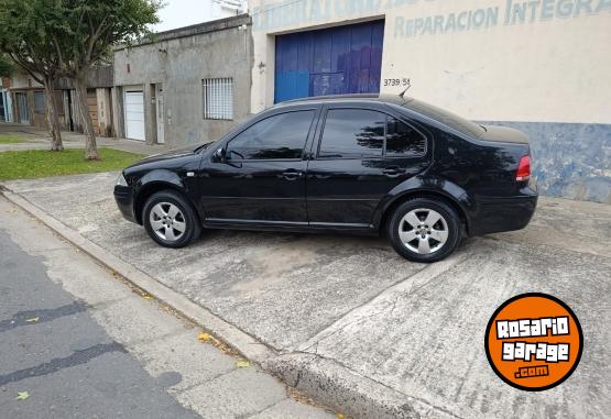 Autos - Volkswagen Bora 2.0 trendline 2009 Nafta 95000Km - En Venta