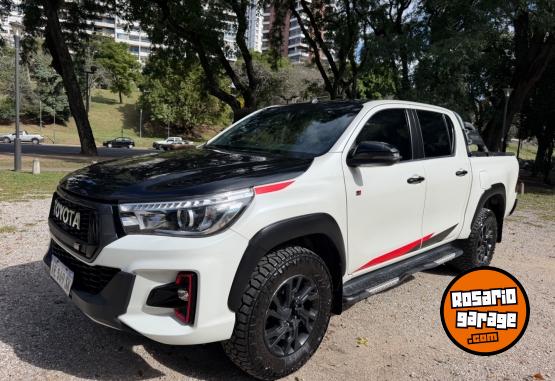 Camionetas - Toyota Hilux GR 2020 Nafta 150000Km - En Venta