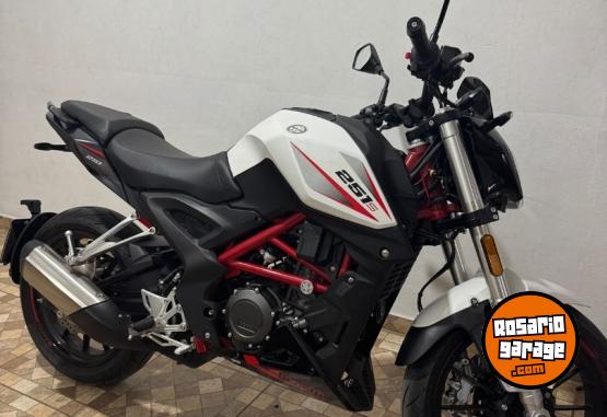 Motos - Benelli Tnt25 2024 Nafta 1350Km - En Venta