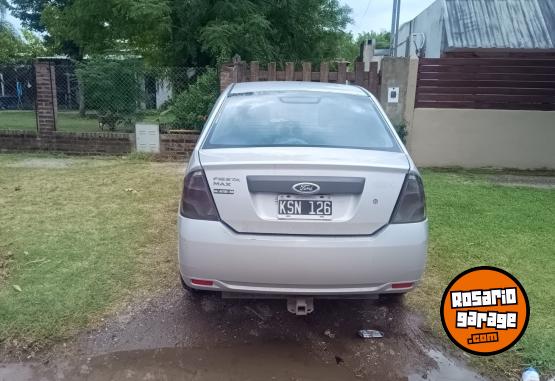 Autos - Ford Fiesta max ambiente plus 2011 GNC 247Km - En Venta