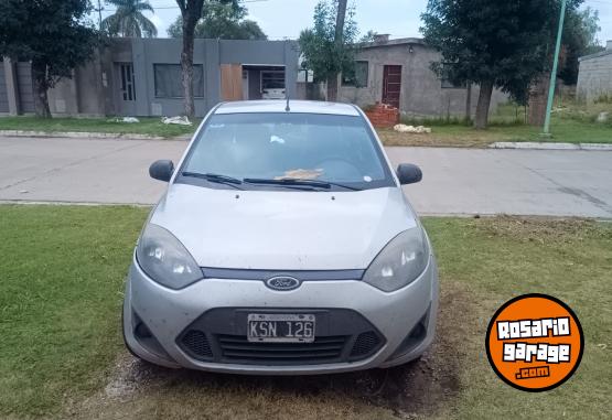 Autos - Ford Fiesta max ambiente plus 2011 GNC 247Km - En Venta