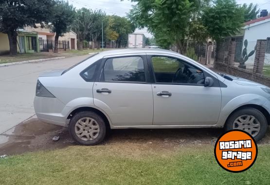 Autos - Ford Fiesta max ambiente plus 2011 GNC 247Km - En Venta
