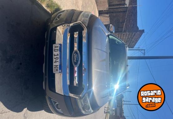 Camionetas - Ford Ranger limited AT 4x4 2018 Diesel 150000Km - En Venta