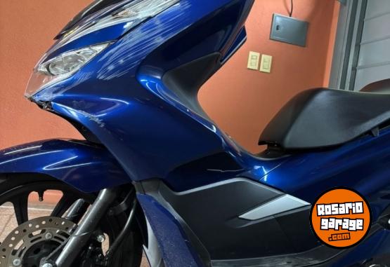 Motos - Honda Pcx 150 2021 Nafta 12600Km - En Venta