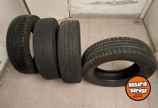 Accesorios para Autos - Cubiertas en excelente estado - En Venta