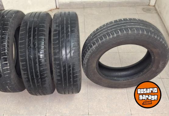 Accesorios para Autos - Cubiertas en excelente estado - En Venta