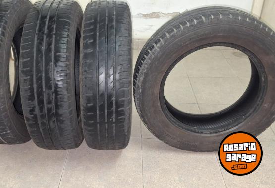 Accesorios para Autos - Cubiertas en excelente estado - En Venta