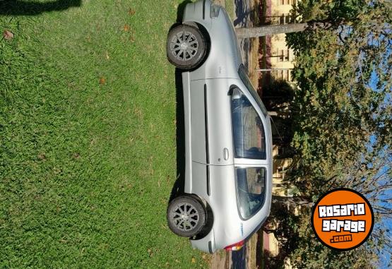 Autos - Fiat Palio SX 1.3 2004 Nafta 230000Km - En Venta