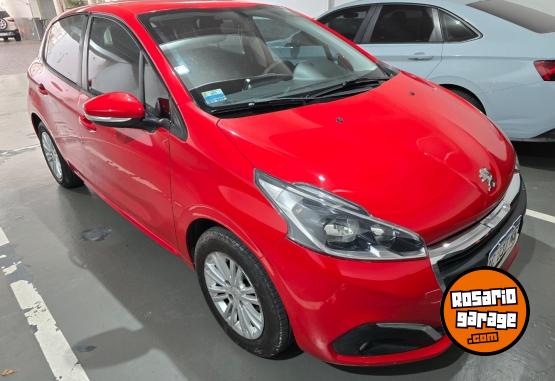 Autos - Peugeot 208 2017 Nafta 77000Km - En Venta