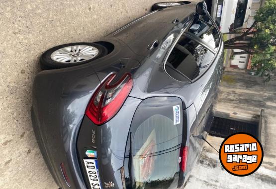 Autos - Peugeot 208 / allure 2019 GNC 117000Km - En Venta