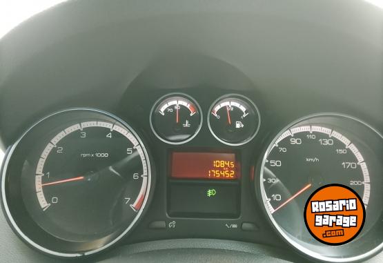 Autos - Peugeot 408 allure 2011 Nafta 175000Km - En Venta