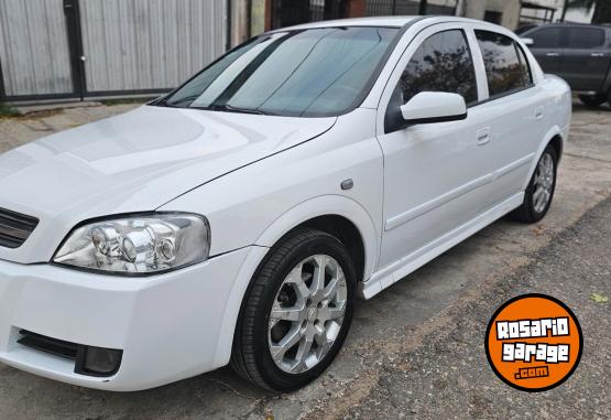 Autos - Chevrolet Astra 2.0 GLS UNICO !!! 2011 GNC 192000Km - En Venta